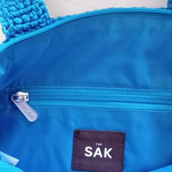 NWT The Sak Shoulder Bag/Handbag Purse Crocheted Turquoise Interior Zip Pocket - Picture 2 of 10
